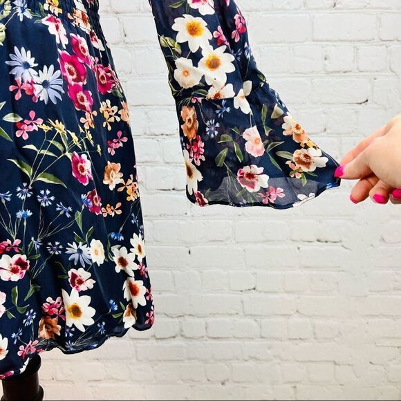 Parker Silk Blend Navy Floral Long Trumpet Sleeve Waist Tie Dress - Picture 3 of 11